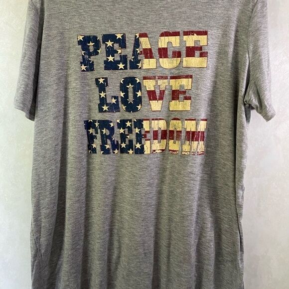 Hem & Thread Peace, Love ,Freedom -L T-shirt - Picture 5 of 6